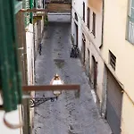 Uffizi Apartamento *
